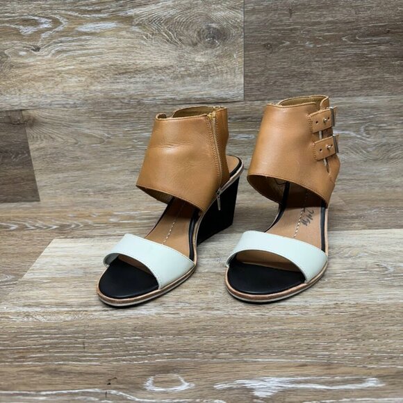 Dolce Vita Cambria Lethar Brown/Cream Open Toe Wedge Heels Women's Size 8 - Picture 1 of 6